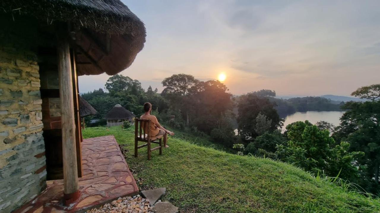 Lake Nyamirima Cottages Fort Portal المظهر الخارجي الصورة